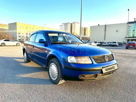 Volkswagen Passat 1999 года за 2 500 000 тг. в Караганда – фото 2