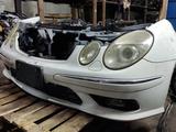 МОРДА НОУСКАТ ПЕРЕДНИЙ БАМПЕР ФАРЫ В СБОРЕ MERCEDES W211 AMG за 500 000 тг. в Костанай – фото 4