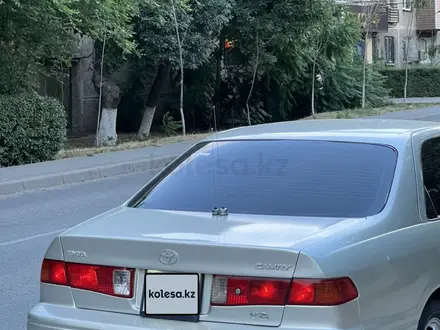 Toyota Camry 2000 года за 4 000 000 тг. в Шымкент – фото 6