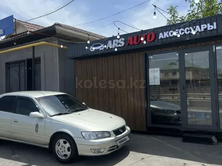 Toyota Camry 2000 года за 4 000 000 тг. в Шымкент – фото 8