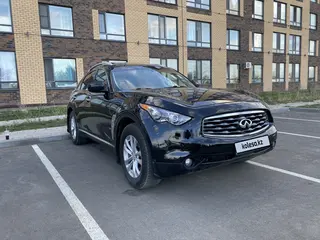 Infiniti FX35