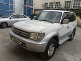 Toyota Land Cruiser Prado 1998 года за 7 800 000 тг. в Шымкент – фото 2