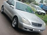 Mercedes-Benz S 320 2002 года за 5 000 000 тг. в Астана – фото 2