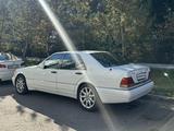 Mercedes-Benz S 320 1997 годаfor3 950 000 тг. в Астана