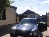 Mercedes-Benz E 230 1997 года за 2 100 000 тг. в Караганда – фото 3