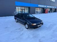 Volkswagen Passat 1992 годаfor1 580 000 тг. в Караганда