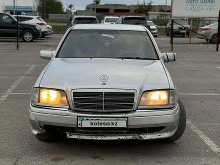 Mercedes-Benz C 220 1993 года за 1 850 000 тг. в Караганда