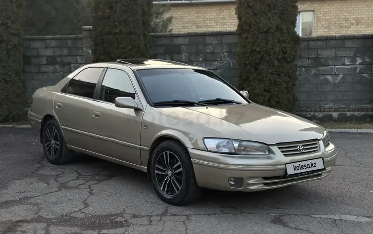 Toyota Camry 1998 года за 2 800 000 тг. в Алматы