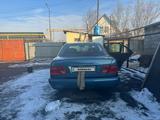 Mercedes-Benz E 200 1998 года за 2 700 000 тг. в Алматы