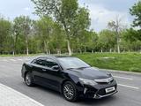 Toyota Camry 2017 года за 14 000 000 тг. в Шымкент – фото 3