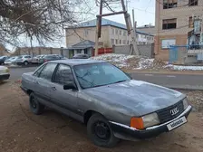 Audi 100, 1982