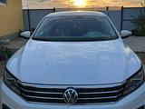 Volkswagen Passat 2016 года за 5 500 000 тг. в Атырау