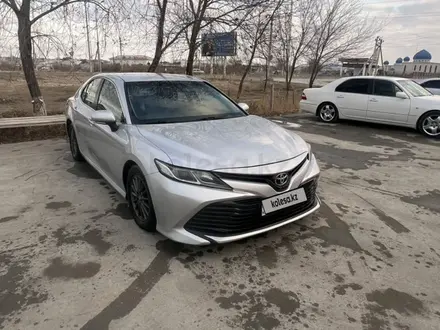 Toyota Camry 2018 года за 11 000 000 тг. в Жанаозен – фото 7