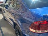 Volkswagen Polo 2019 года за 5 700 000 тг. в Атырау – фото 2