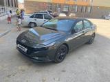Hyundai Elantra 2022 года за 9 800 000 тг. в Шымкент – фото 2