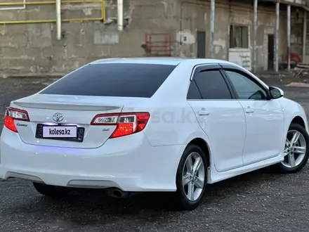 Toyota Camry 2012 года за 7 500 000 тг. в Актобе – фото 4