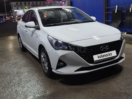 Hyundai Accent 2021 года за 7 400 000 тг. в Алматы – фото 3