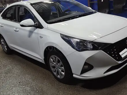 Hyundai Accent 2021 года за 7 400 000 тг. в Алматы – фото 2