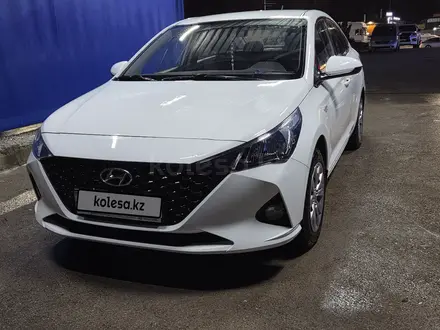 Hyundai Accent 2021 года за 7 400 000 тг. в Алматы – фото 4
