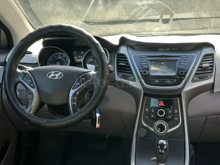 Hyundai Elantra 2014 года за 5 000 000 тг. в Актобе – фото 19