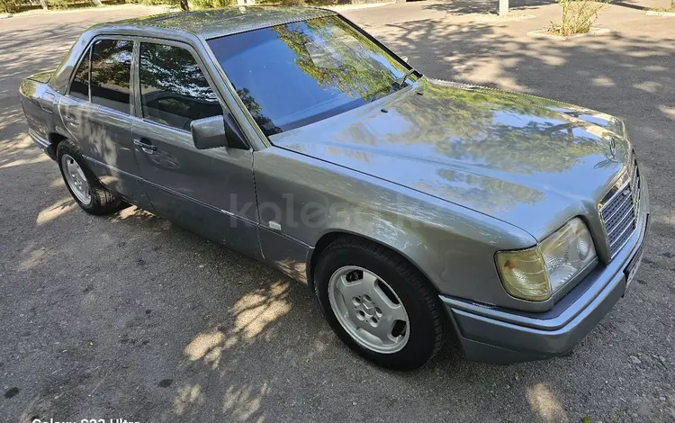 Mercedes-Benz E 280 1994 года за 2 400 000 тг. в Шымкент