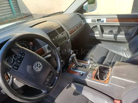 Volkswagen Touareg 2008 годаүшін5 300 000 тг. в Астана – фото 11