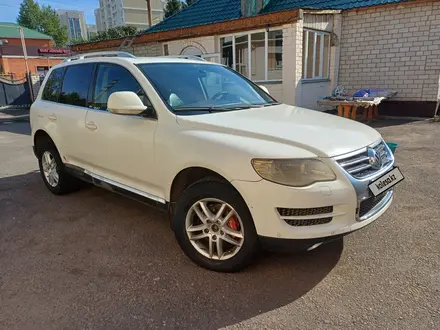 Volkswagen Touareg 2008 годаүшін5 300 000 тг. в Астана – фото 3