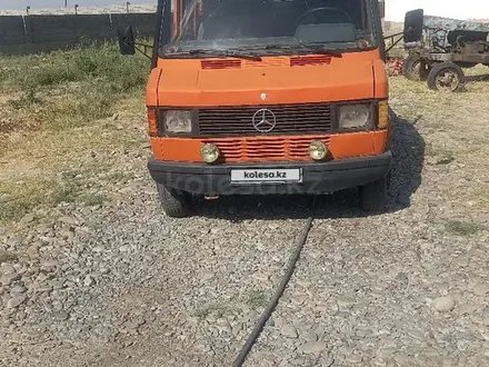 Mercedes-Benz  410д 1991 года за 3 500 000 тг. в Туркестан – фото 2