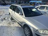 Volkswagen Passat 2003 годаүшін1 800 000 тг. в Астана – фото 3