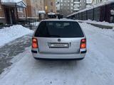 Volkswagen Passat 2003 годаүшін1 800 000 тг. в Астана – фото 5