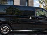 Toyota Granvia 2022 года за 25 500 000 тг. в Алматы – фото 3