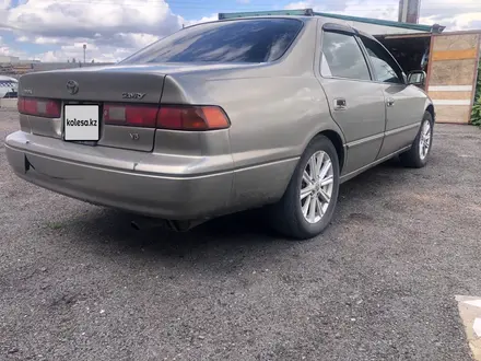 Toyota Camry 1999 года за 3 000 000 тг. в Астана – фото 19