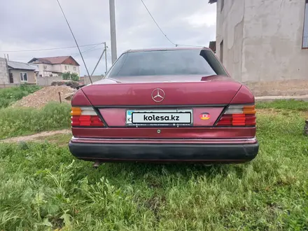 Mercedes-Benz E 230 1990 года за 2 000 000 тг. в Алматы – фото 4