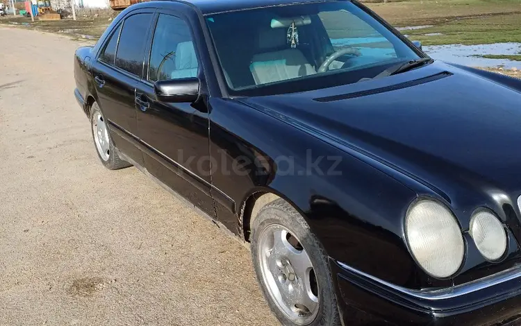Mercedes-Benz E 200 1997 года за 2 500 000 тг. в Кокшетау