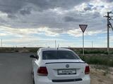Volkswagen Polo 2011 года за 3 600 000 тг. в Атырау – фото 4