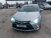 Toyota Camry 2016 года за 10 000 000 тг. в Атырау