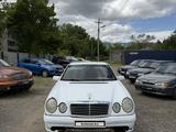 Mercedes-Benz E 200 1997 годаүшін990 000 тг. в Костанай