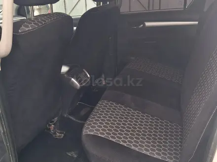 Toyota Hilux 2017 года за 12 300 000 тг. в Уральск – фото 6