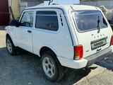 ВАЗ (Lada) Lada 2121 2017 годаүшін4 100 000 тг. в Сатпаев – фото 2