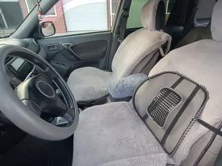Toyota RAV4 2003 года за 4 320 000 тг. в Алматы – фото 17