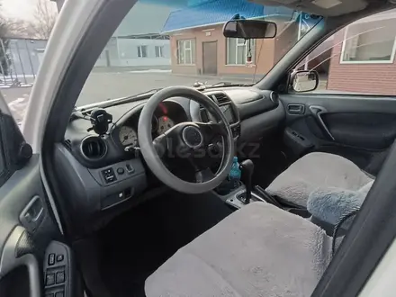 Toyota RAV4 2003 года за 4 320 000 тг. в Алматы – фото 18