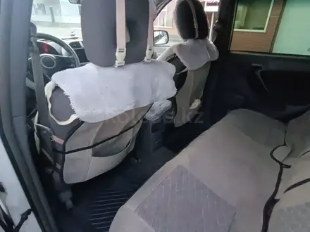 Toyota RAV4 2003 года за 4 320 000 тг. в Алматы – фото 19