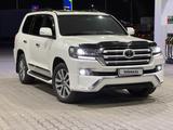 Toyota Land Cruiser 2017 годаүшін34 000 000 тг. в Алматы – фото 2