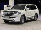 Toyota Land Cruiser 2017 годаүшін34 000 000 тг. в Алматы – фото 5