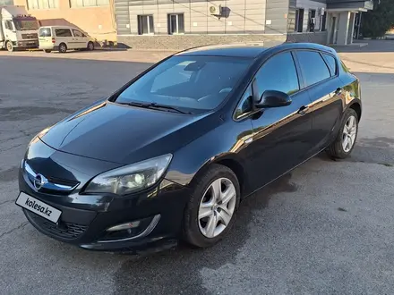 Opel Astra 2012 года за 4 000 000 тг. в Алматы