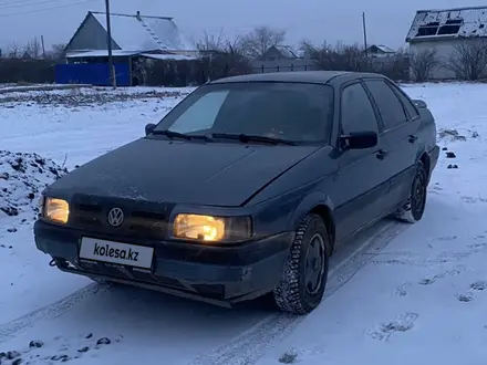 Volkswagen Passat 1989 года за 990 000 тг. в Семей – фото 2