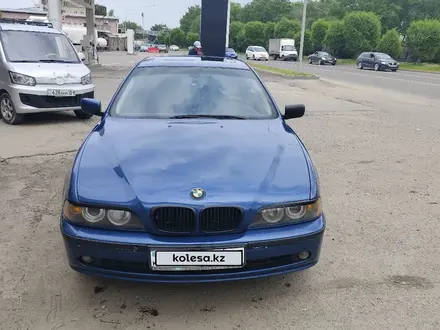 BMW 525 2001 года за 3 000 000 тг. в Алматы – фото 2