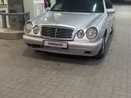 Mercedes-Benz E 280 1996 года за 1 900 000 тг. в Астана