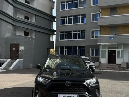 Toyota RAV4 2019 года за 14 500 000 тг. в Астана – фото 3