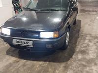 Volkswagen Passat 1993 годаfor1 500 000 тг. в Астана